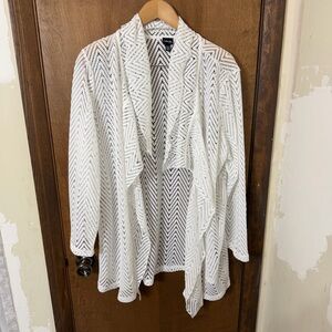 Rafaella 2X White Crochet /Lace Cardigan